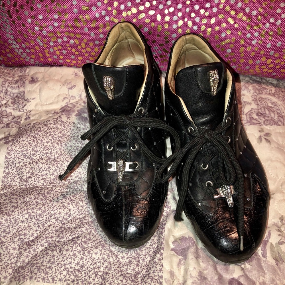 Authentic shoes